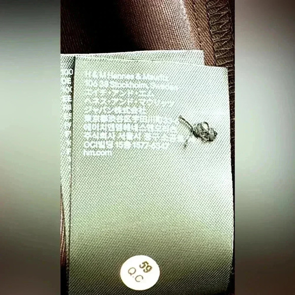 H&M Long Flowing Black Blouse Women’s Size 14 NWT - Picture 10 of 10